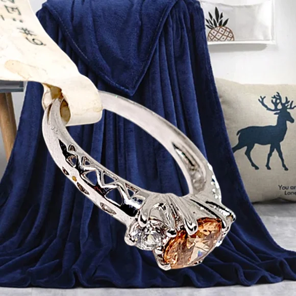 Light Brown Crystal Sterling Silver Ring. Size 9 NWT - Picture 2 of 6